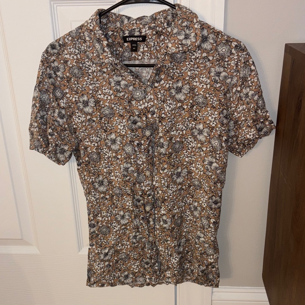 Express Brown Floral Short Sleeve Shirt